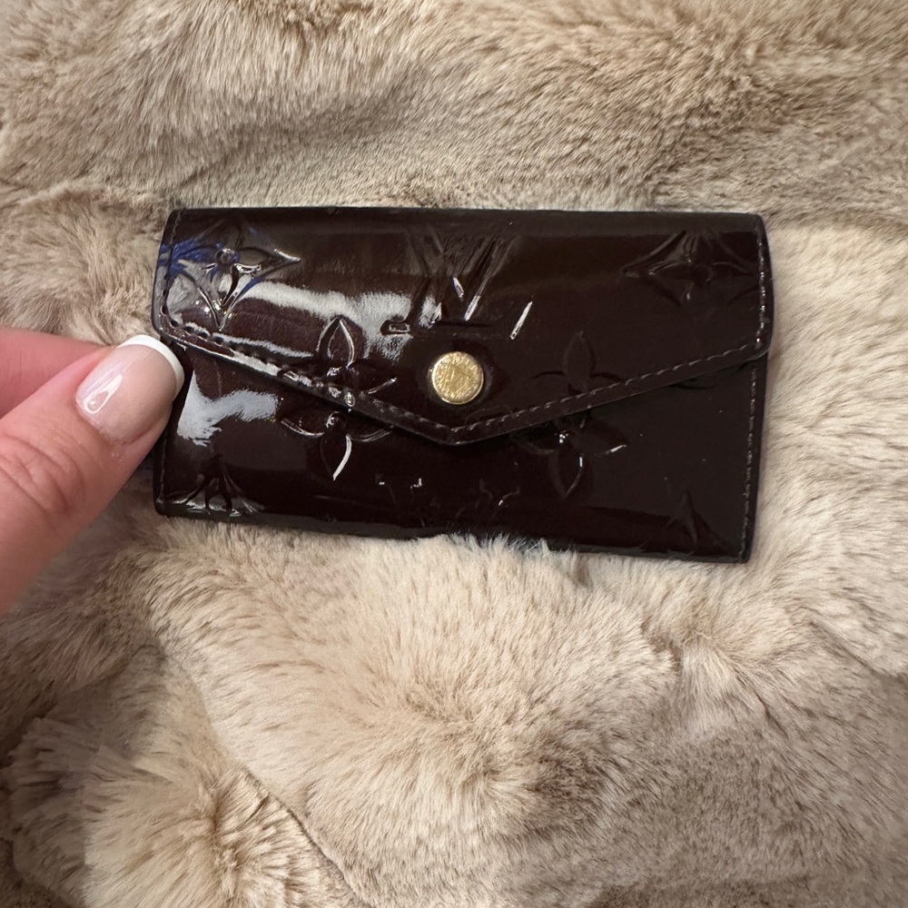 Authentic Louis Vuitton Amarante Vernis Card Holder
